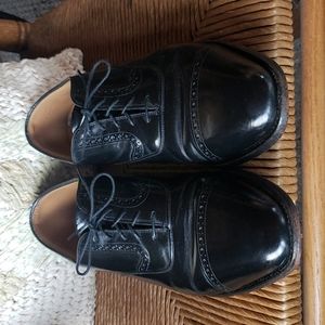 Johnston & Murphy Heritage cap toe, lace up oxford, size 12 D